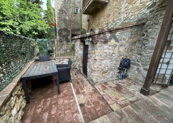 Terrazza - Two-room apartment VIA CANSACCHI
28, Amelia - photo 11