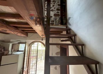 Scale - Two-room apartment VIA CANSACCHI
28, Amelia - photo 16
