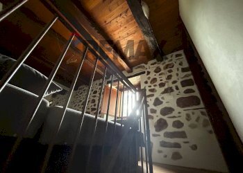 Scale - Two-room apartment VIA CANSACCHI
28, Amelia - photo 33