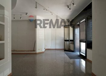 Stanza vuota - Commercial Premises Via Ruggero D'andreotto
5, Perugia - photo 8