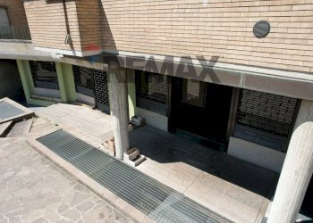 Balcone - Commercial Premises Via Ruggero D'andreotto
5, Perugia - photo 13