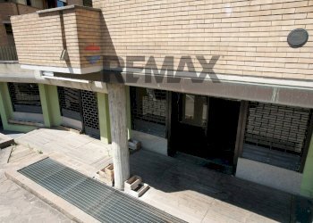 Edificio all\'aperto - Commercial Premises Via Ruggero D'andreotto
5, Perugia - photo 20