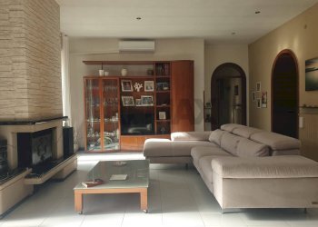 Soggiorno - Four-room apartment Caivano - photo 2