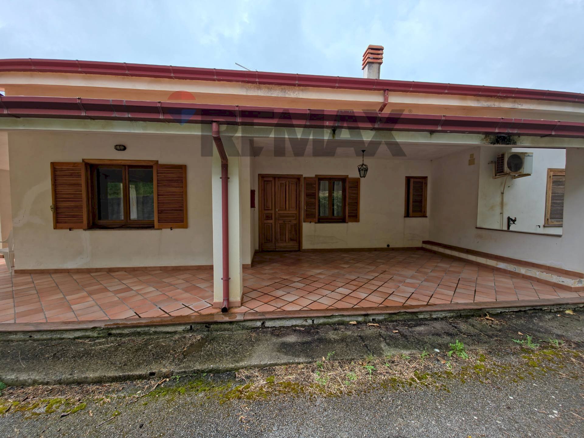 Casa all\'aperto - Villa VIALE MONSIGNOR DOMENICO PETRONI
 
53, Cervicati - foto 1