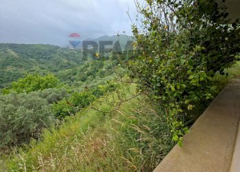 Vista delle montagne - Villa VIALE MONSIGNOR DOMENICO PETRONI
 
53, Cervicati - foto 13