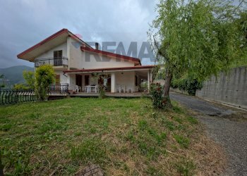 Casa all\'aperto - Villa VIALE MONSIGNOR DOMENICO PETRONI
 
53, Cervicati - foto 17