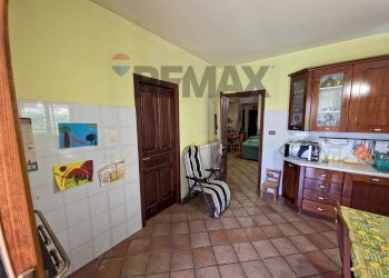 Cucina - Villa VIALE MONSIGNOR DOMENICO PETRONI
 
53, Cervicati - foto 23