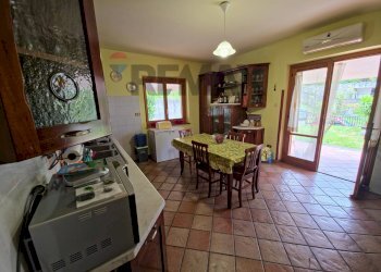 Sala da pranzo - Villa VIALE MONSIGNOR DOMENICO PETRONI
 
53, Cervicati - foto 29