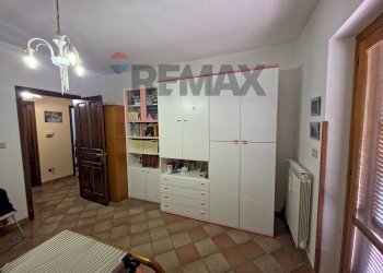 Camera / camera da letto - Villa VIALE MONSIGNOR DOMENICO PETRONI
 
53, Cervicati - foto 51