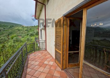 Balcone - Villa VIALE MONSIGNOR DOMENICO PETRONI
 
53, Cervicati - foto 74