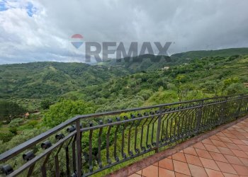 Vista delle montagne - Villa VIALE MONSIGNOR DOMENICO PETRONI
 
53, Cervicati - foto 76