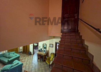 Scale - Villa VIALE MONSIGNOR DOMENICO PETRONI
 
53, Cervicati - foto 86