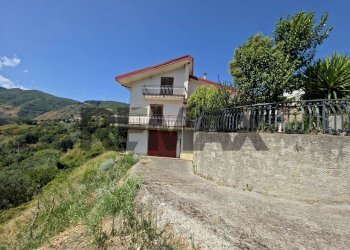 Casa all\'aperto - Villa VIALE MONSIGNOR DOMENICO PETRONI
 
53, Cervicati - foto 86