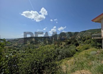 Vista delle montagne - Villa VIALE MONSIGNOR DOMENICO PETRONI
 
53, Cervicati - foto 88