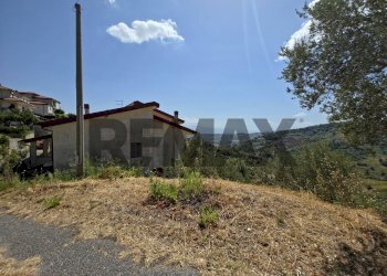 Casa all\'aperto - Villa VIALE MONSIGNOR DOMENICO PETRONI
 
53, Cervicati - foto 98