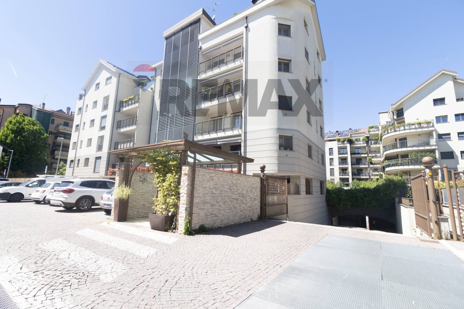 Edificio all\'aperto - Box Via Magenta
6, Monza - foto 2