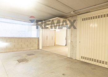 Parcheggio - Box Via Magenta
 
6, Monza - photo 11