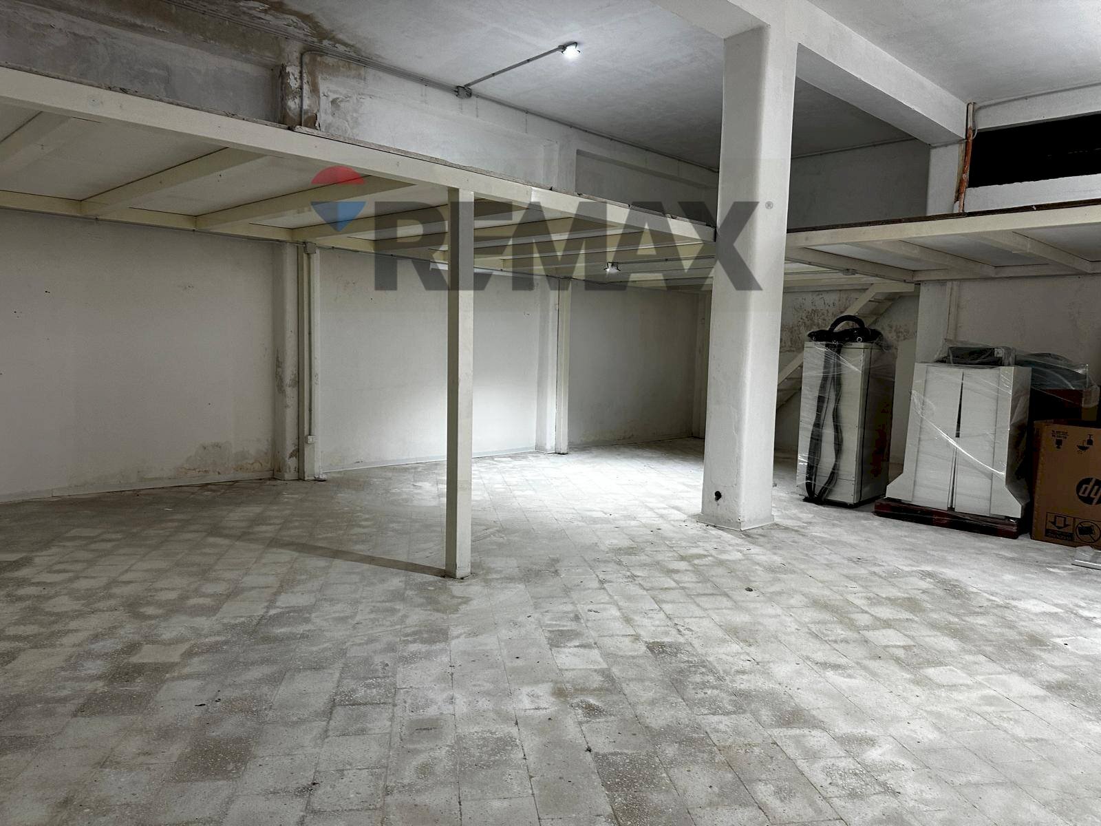 Parcheggio - Commercial Premises corso San Vito
141, Mascalucia - photo 2