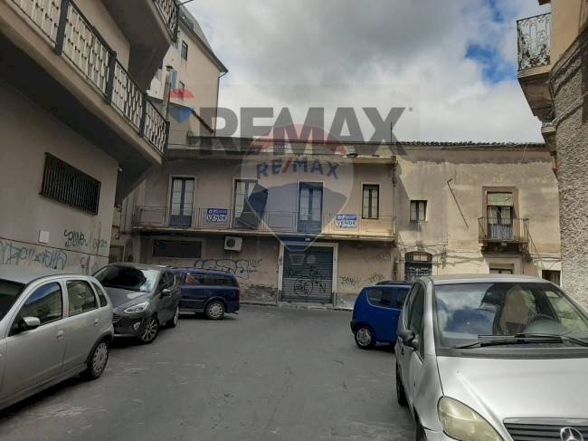 Edificio all\'aperto - Appartamento VIA VACCA
 
53, Paterno - foto 1