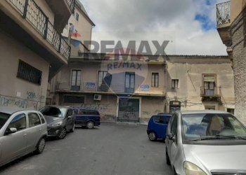 Edificio all\'aperto - Appartamento VIA VACCA
 
53, Paterno - foto 1