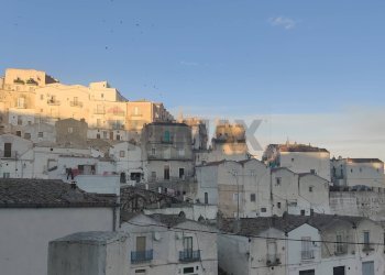 Edificio all\'aperto - Independent house Via del Meriggio
 
25/A, Monte Sant'Angelo - photo 8