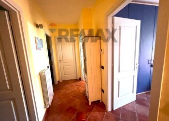 Hall / corridoio - Independent house Rosignano Marittimo - photo 11