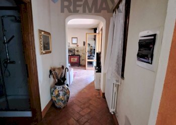 Hall / corridoio - Rustic Castagneto Carducci - photo 31