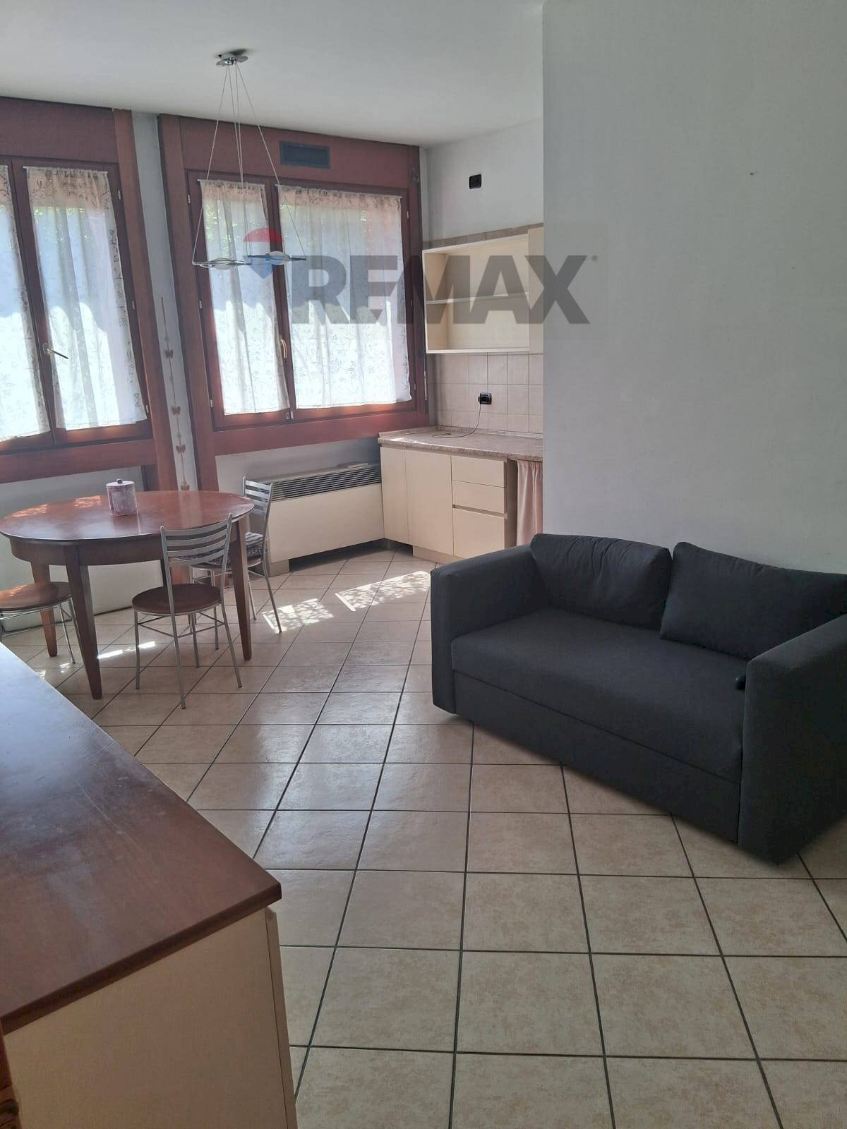 Sala da pranzo - Bilocale Piazza dei Daini
 
4, Milano - foto 1