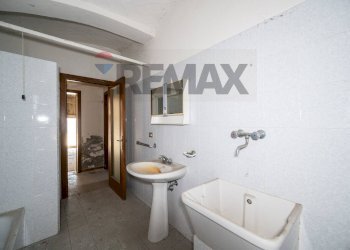 Bagno - Independent house Strada Della Cisa
 
82, Brescello - photo 24