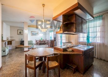 Cucina - Villa Via Vincenzo Bellini, Luzzara - photo 8