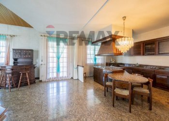 Sala da pranzo - Villa Via Vincenzo Bellini, Luzzara - photo 13