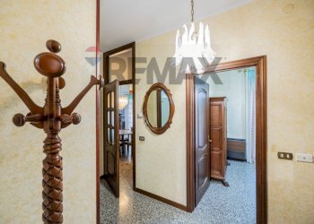 Hall / corridoio - Villa Via Vincenzo Bellini, Luzzara - photo 24