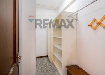 Cabina armadio - Villa Via Vincenzo Bellini, Luzzara - photo 32