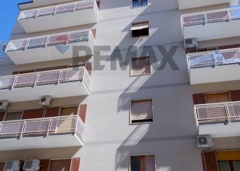 Edificio all\'aperto - Bilocale Via Bernardo Tanucci
97, Caserta - foto 1