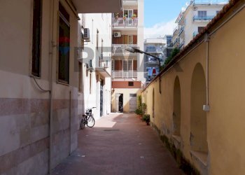 Edificio all\'aperto - Bilocale Via Bernardo Tanucci
97, Caserta - foto 2