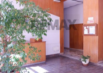 Ricezione / Lobby - Bilocale Via Bernardo Tanucci
97, Caserta - foto 9