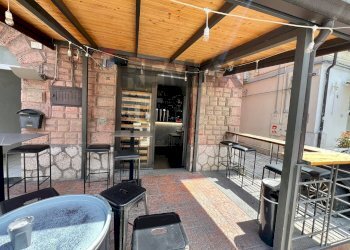 Dispensa di stoccaggio - Stabile - Palazzo Via Napoli
 
77, Vairano Patenora - foto 3