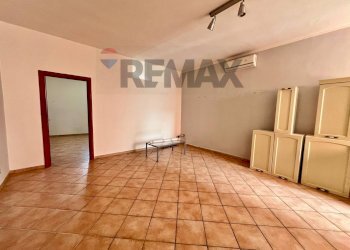 Stanza vuota - Stabile - Palazzo Via Napoli
 
77, Vairano Patenora - foto 83