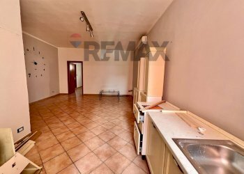 Cucina - Stabile - Palazzo Via Napoli
 
77, Vairano Patenora - foto 84