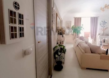 Soggiorno - Appartamento Corso Ricci
 
68, Savona - foto 7