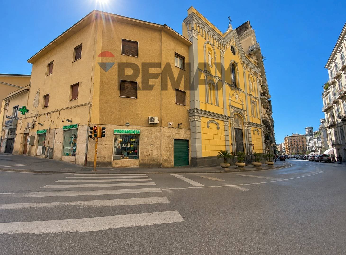 Edificio all\'aperto - Commercial Premises Napoli - photo 1