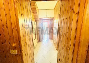 Hall / corridoio - Apartment Forio - photo 28