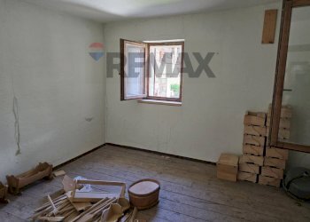 Stanza vuota - Independent house Lamon - photo 11