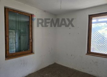 Stanza vuota - Independent house Lamon - photo 14