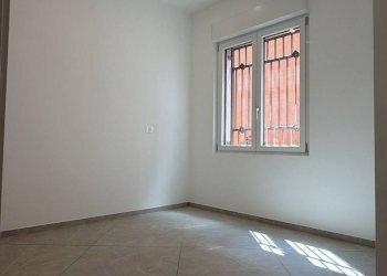 Stanza vuota - Three-room apartment Via Alessandro Volta
 
10, Pero - photo 6