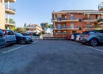 Edificio all\'aperto - Attico VIA DI TORRE GAIA
26, Roma - foto 43