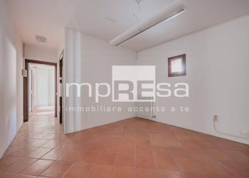 Foto 49 - Stable - Palace Via Tolpada
 
1, Treviso - photo 49