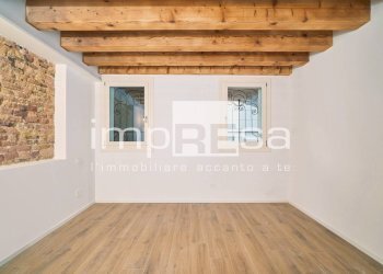CAMERA MATRIMONIALE - Two-room apartment Via Dotti
12, Treviso - photo 15
