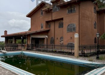 Piscina - Villa CONTRADA CACULLA
 
32, Monreale - photo 1