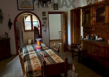 Sala da pranzo - Villa CONTRADA CACULLA
 
32, Monreale - photo 54